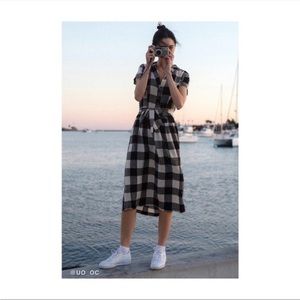 Urban Outfitters Natalie Linen
Gingham Plaid Cottage Core Midi
Shirt Dress